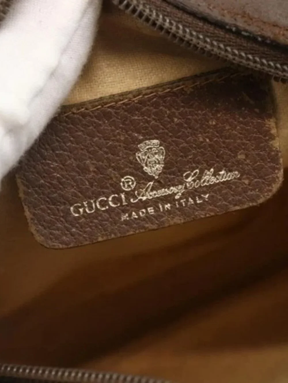 Gucci brand	gucci color	beige